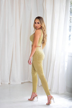 Viper Leggings + Sports Bra - green - Amira Fit