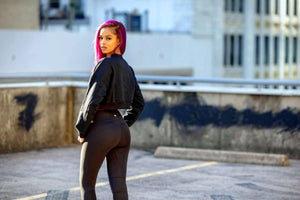 Jazmine Crop Sweatshirt (black) - Amira Fit